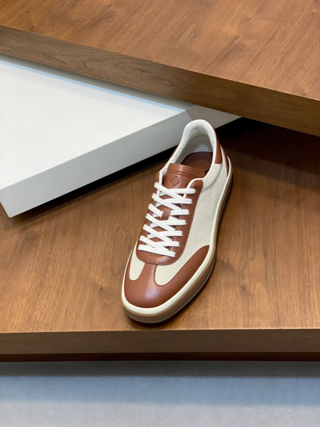 💰760 Loro Piana - Classic casual shoes, men's lace-up casual shoes and sneakers, high-quality lightweight and comfortable fabrics, suitable for outdoor leisure, the color scheme is young and energetic, and it looks great with sportswear or casual suits! Code number: 39-44 (38, 45, 46, can be customized)